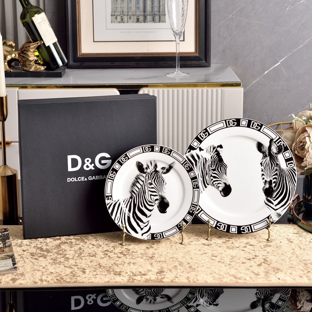 Dolce & Gabbana Zebra  plates set of two - Dolce and Gabbana Plates | Buy Online in UAE